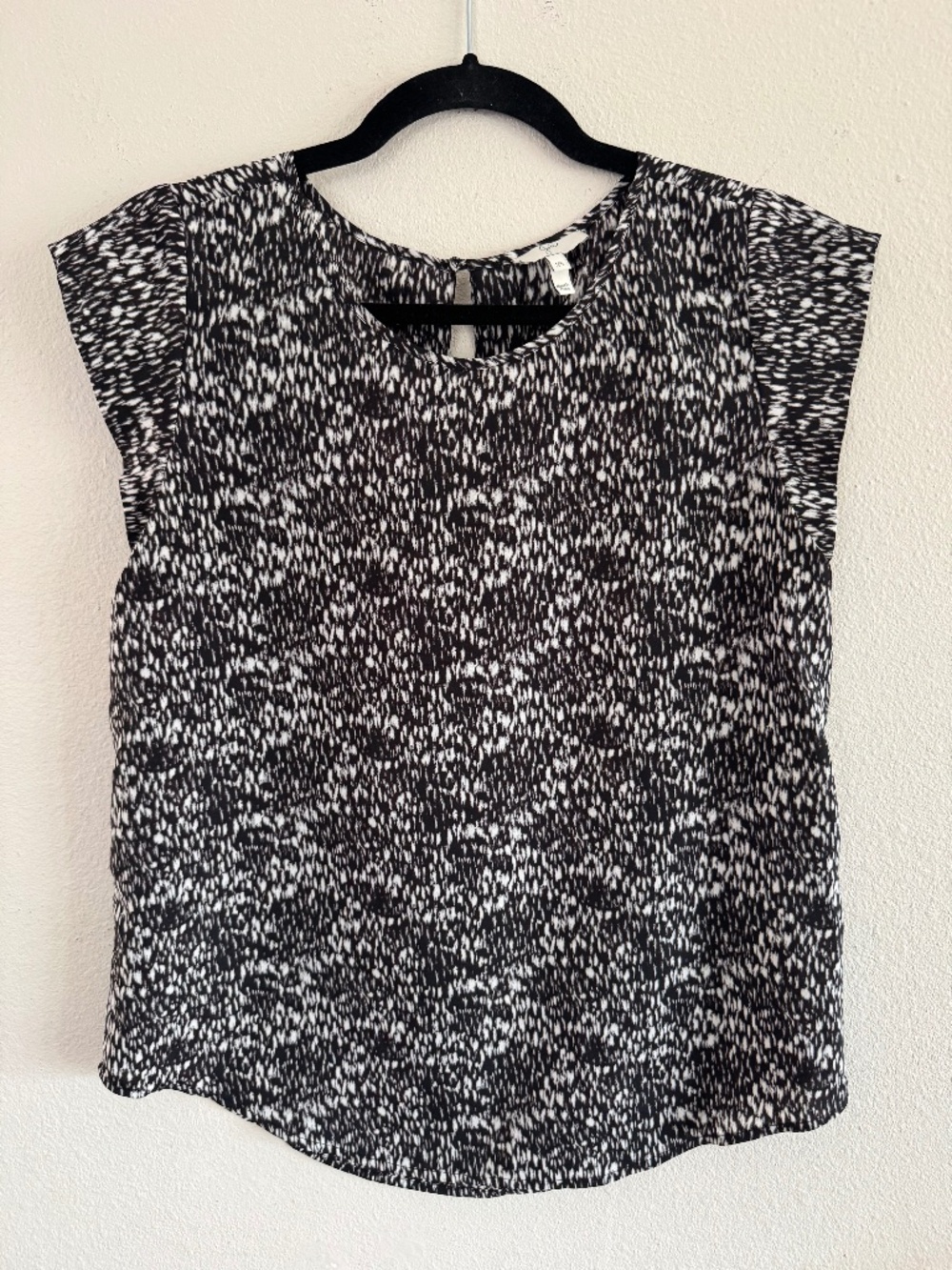 Joie XS Black White Printed Short Sleeve Top